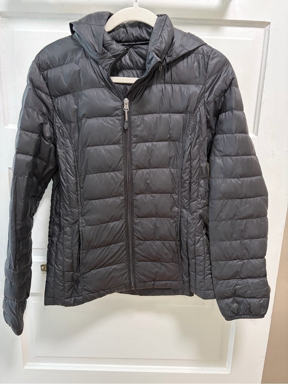 Kohl's Women's Black Quilted Hooded Down Puffer Jacket